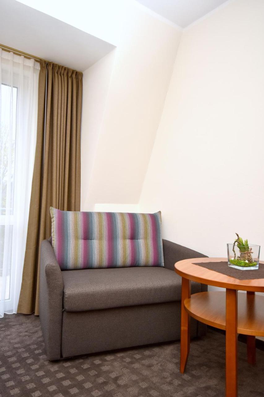 Hotel & Restaurant Zum Deutschen Hause Kirchhatten Εξωτερικό φωτογραφία